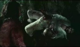 短柄斧1在线观看,惊悚探险，生死较量