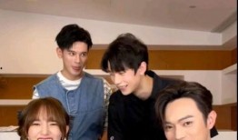 许凯的父母照片爆料视频,揭秘明星背后的平凡家庭