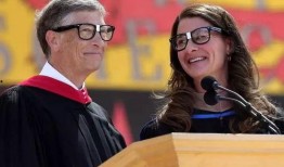 美国比尔盖茨最新爆料,科技巨头背后的惊人真相！”